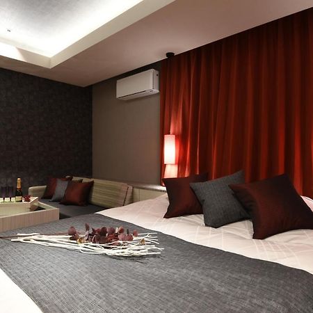 Hotel Zen Sennichimae (Adults Only) Osaka Esterno foto